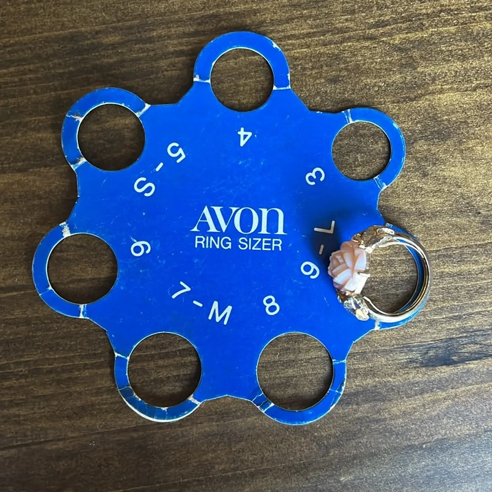 Vintage 1973 Avon Serena Rose Ring - Picture 4 of 7